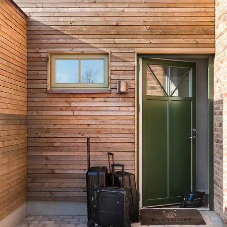 Reetdorf Geltinger Birk Kuenstlerkate Noor * Nieby (Nieby, Schleswig-Flensburg)